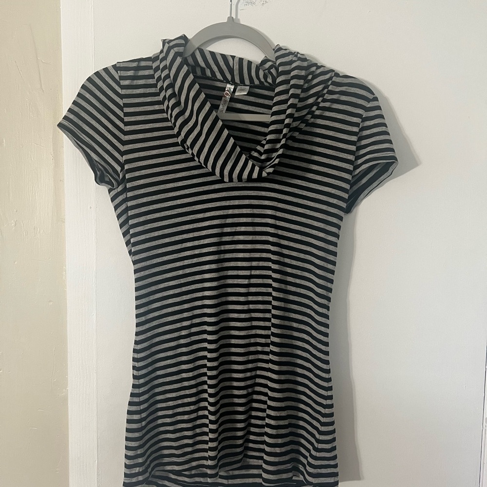 Black and Gray Striped Short Sleeve Top
